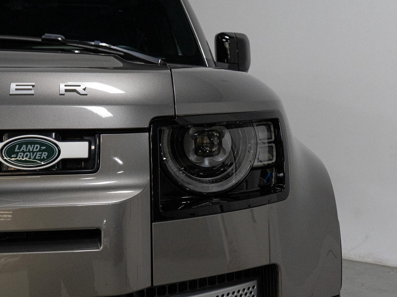 2022 Land Rover Defender 110 | S | P300 | BIG SCREEN | MERIDIAN | 22 IN Photo