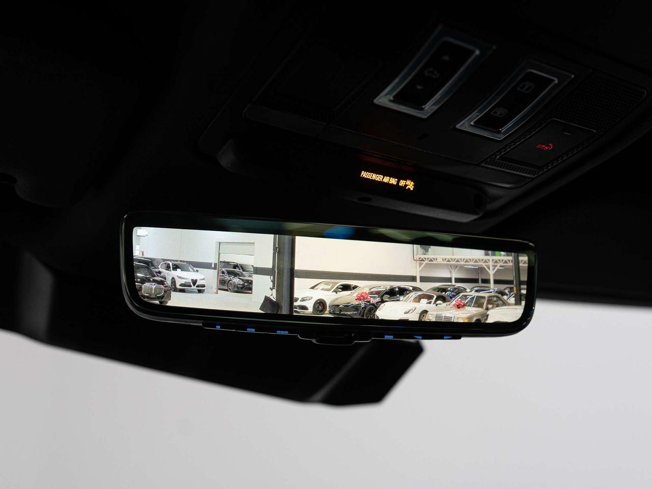 2022 Land Rover Defender 110 | S | P300 | BIG SCREEN | MERIDIAN | 22 IN Photo