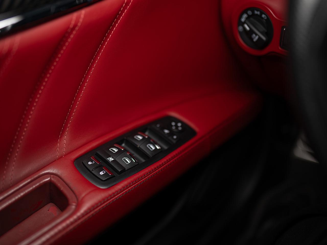 2019 Maserati Quattroporte S Q4 | GRANSPORT | CARBON FIBRE | SUNROOF Photo