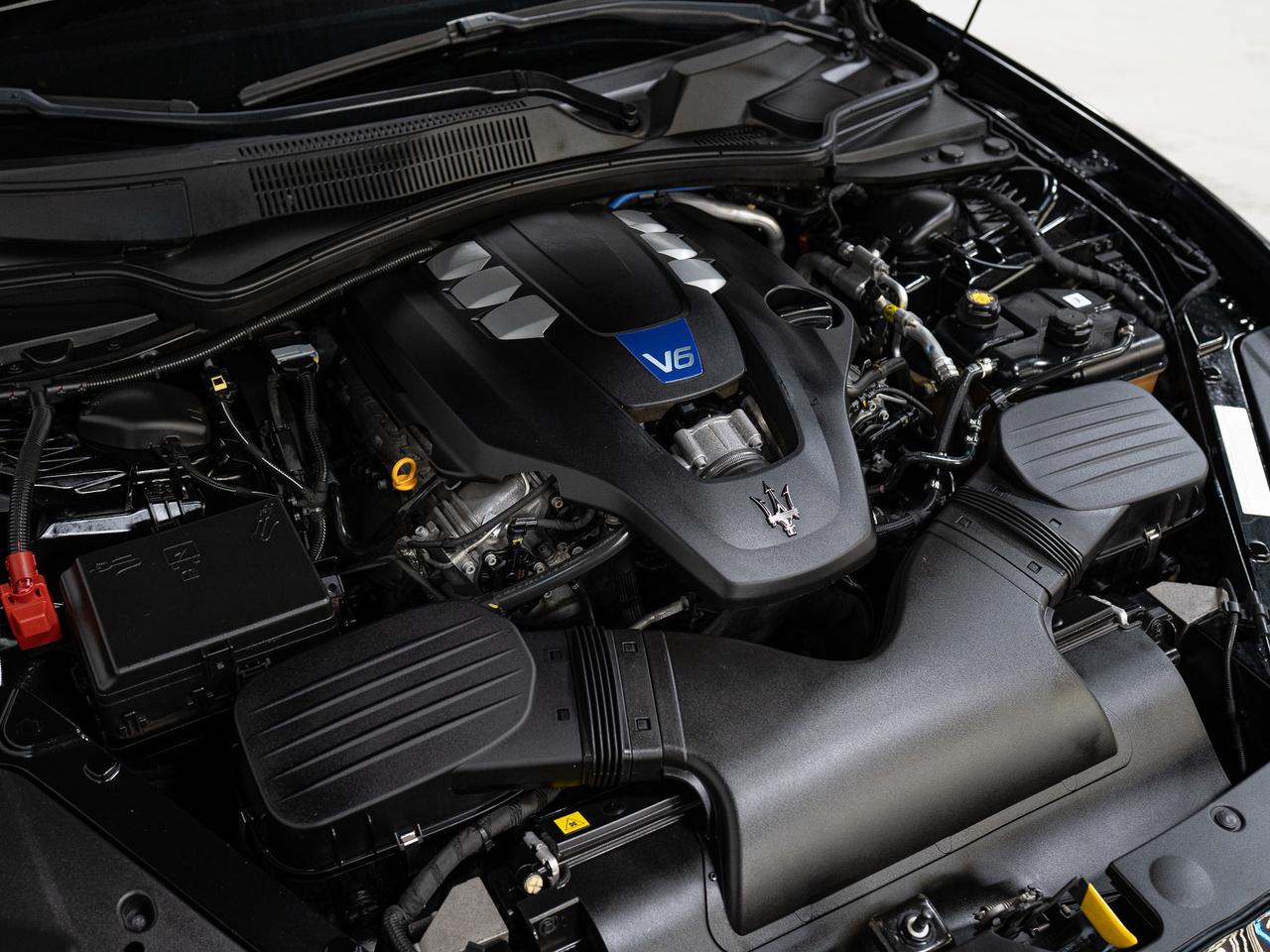 2019 Maserati Quattroporte S Q4 | GRANSPORT | CARBON FIBRE | SUNROOF Photo