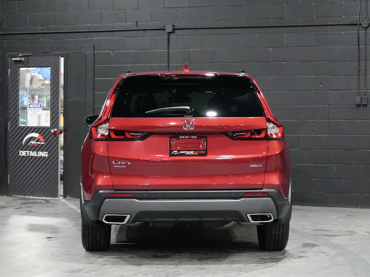 2024 Honda CR-V Hybrid Touring AWD|RADIANT RED|ADAPTIVE CRUISE|1 OWNER Photo