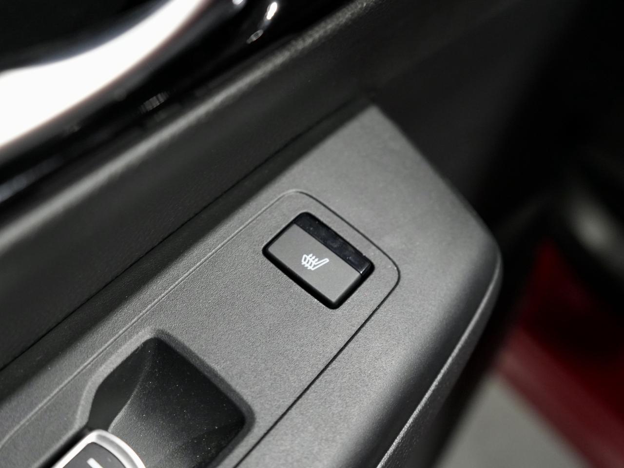 2024 Honda CR-V Hybrid Touring AWD|RADIANT RED|ADAPTIVE CRUISE|1 OWNER Photo
