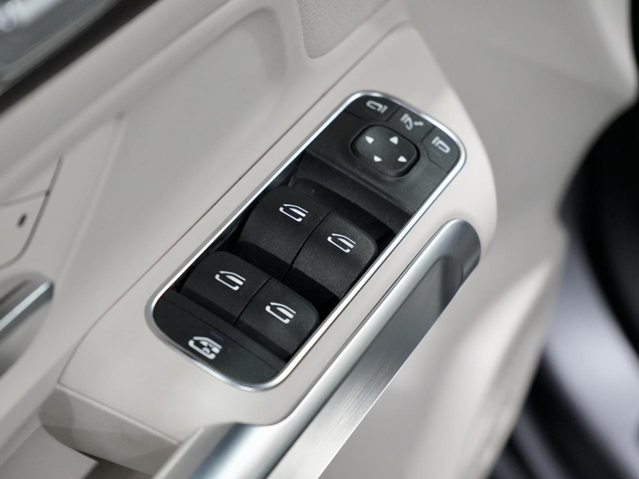 2023 Mercedes-Benz EQB EQB 350 4MATIC SUV Photo