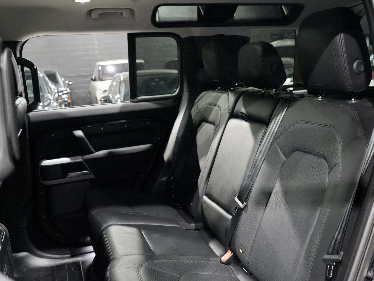 2023 Land Rover Defender 110 S AWD|1 OWNER| PANO|360CAM|MERIDIAN|CARPLAY Photo