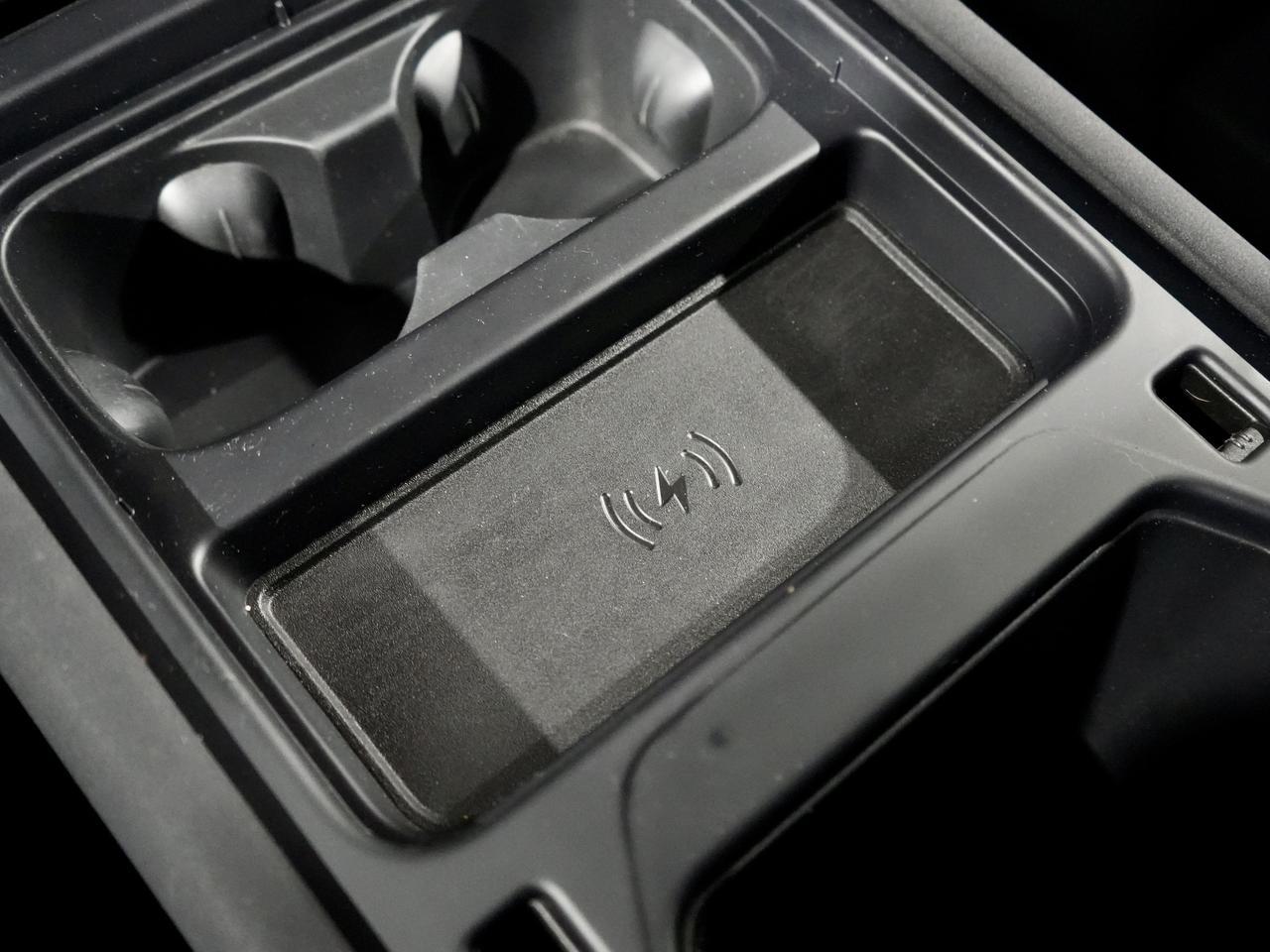 2023 Land Rover Defender 110 S AWD|1 OWNER| PANO|360CAM|MERIDIAN|CARPLAY Photo