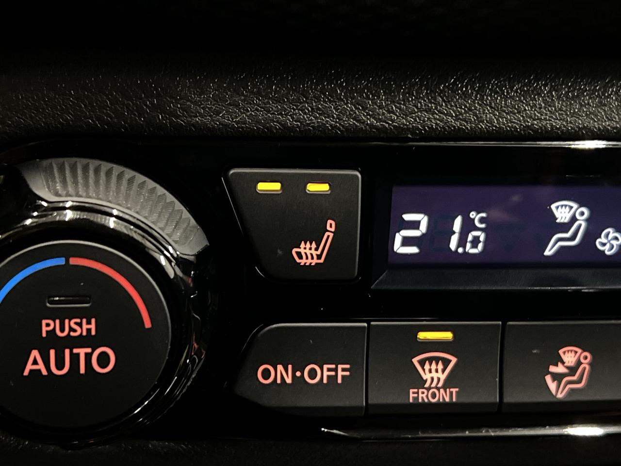 2024 Nissan Kicks SV | HTD SEATS/STEERING | CARPLAY | REMOTE START Photo