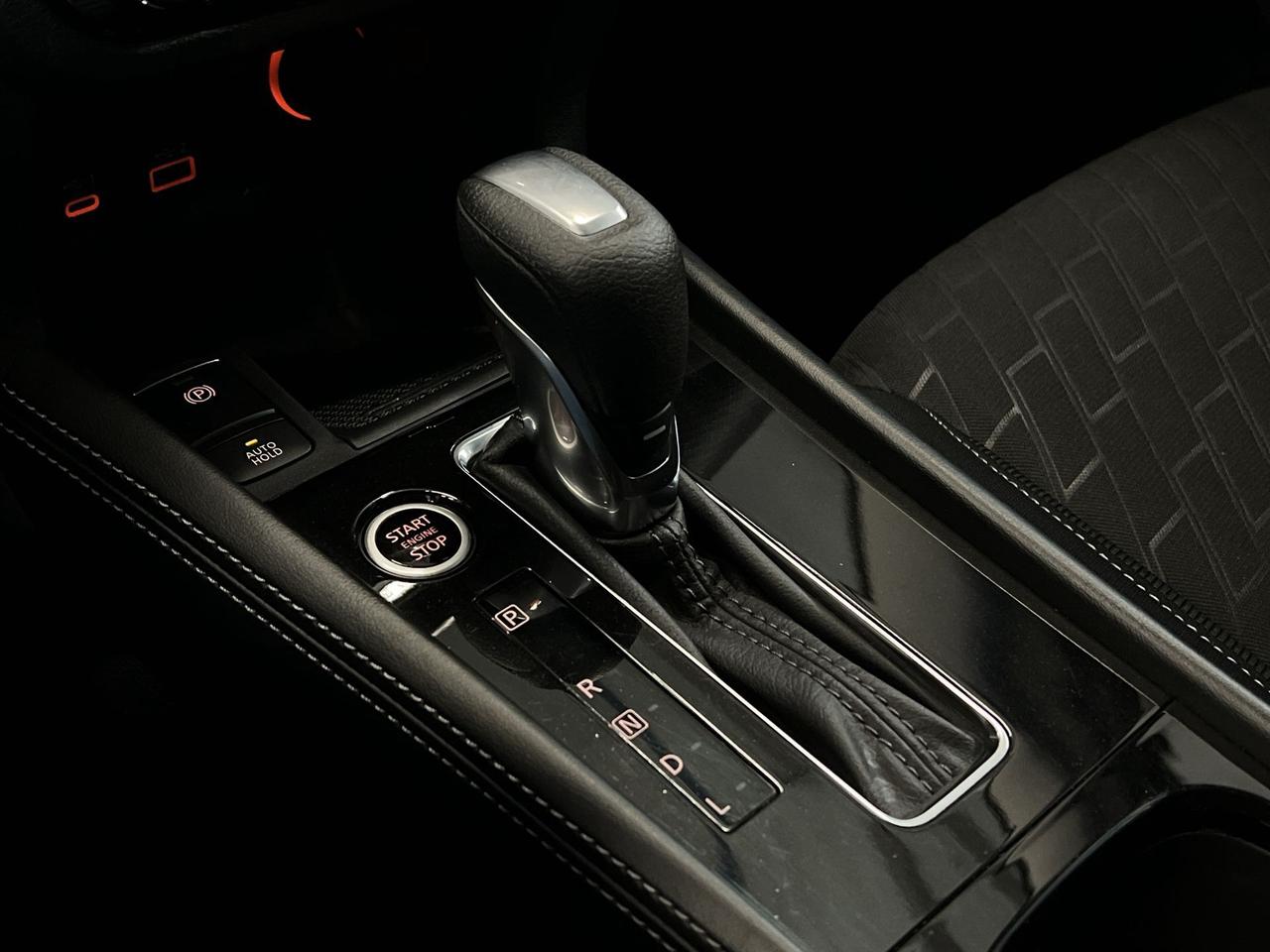 2024 Nissan Kicks SV | HTD SEATS/STEERING | CARPLAY | REMOTE START Photo