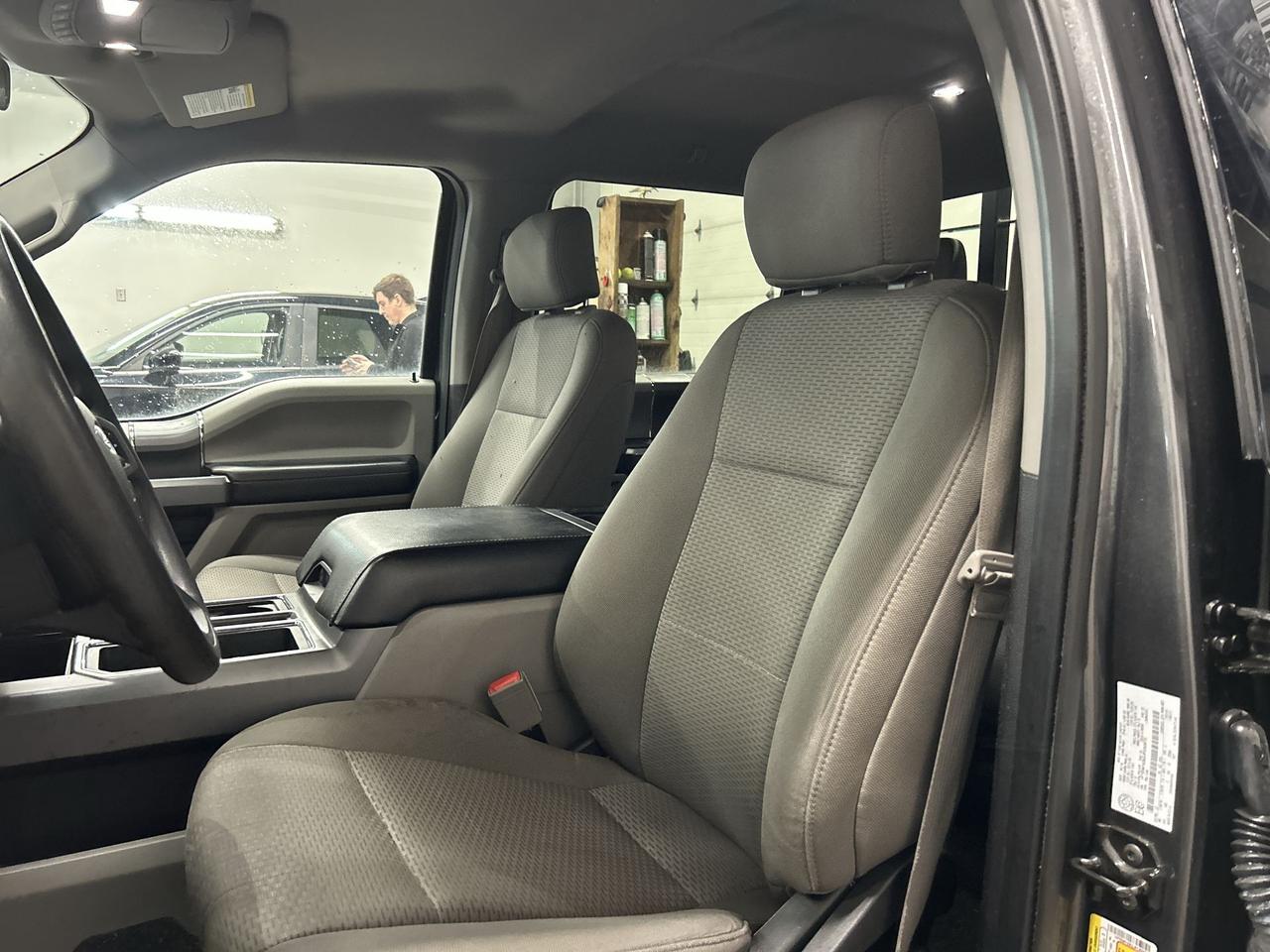 2018 Ford F-150 XLT 4X4 | CREW | XTR PKG |REAR CAM | TOW PKG | A/C Photo1