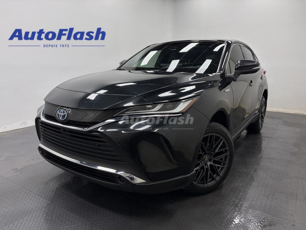 +Syst&egrave;me dassistance conduite / Driver assist technology 
+Avertisseur de d&eacute;rive de la trajectoire / Lane departure warning 
+Attache remorque / Trailer hitch 
+Bluetooth 
+Cam&eacute;ra de recul / Backup camera 
+Commandes de radio au volant / Steering wheel audio controls 
+D&eacute;marrage &agrave; bouton / Push button start 
+Hayon &eacute;lectrique / Electric hatch 
+Si&egrave;ges en cuir / Leather interior 
+R&eacute;gulateur de vitesse  / Cruise control 
+R&eacute;gulateur de vitesse adaptatif / Adaptive cruise control 
+Si&egrave;ges chauffants / Heated seats 
+Si&egrave;ges refroidissants / Cooled seats 
+Syst&egrave;me dassistance stationnement / Park assist system 
+Syst&egrave;me de navigation / Navigation system 
+Surveillance des angles morts / Blind spot monitoring 
+Syst&egrave;me d&eacute;vitement de collision / Collision warning system 
+Toit a vision panoramique / Panoramic sunroof 
+Volant chauffant / Heated Steering wheel
+Un seul propri&eacute;taire / One owner
+V&eacute;rifi&eacute; par Carfax / Carfax verified
+Kilom&eacute;trage certifi&eacute; / Certified kilometers
+Protection m&eacute;canique disponible / Mechanical protection available



Visitez notre page Google pour voir tous les commentaires positifs que nos clients nous laissent.
 
Financement rapide et facile, 1ere, 2e et 3e chances au cr&eacute;dit, approbation en 30 minutes, taux dacceptation tr&egrave;s &eacute;lev&eacute;. 

Essayez notre demande de cr&eacute;dit s&eacute;curis&eacute; en ligne, sans obligation! 

Nous sommes les sp&eacute;cialistes des autos, fourgonnettes, VUS, 4x4, et les camions l&eacute;gers jusqu&agrave; une tonne. 

*Seulement le nettoyage de base du v&eacute;hicule, fait par un sous-traitant, est inclus. Pour un perfectionnement de lesth&eacute;tique int&eacute;rieur/ext&eacute;rieur, dont une d&eacute;contamination de la peinture, des retouches de peinture, faites par nos experts en esth&eacute;tique, une somme de 249$ sera ajout&eacute;e &agrave; votre facture. Aussi disponible, loption dimmatriculer la voiture sur place, qui vous permet d&eacute;pargner du temps et le co&ucirc;t de 25$ du transit temporaire.

*AutoFlash se r&eacute;serve le droit de refuser un paiement en comptant. 

*************

Since 1975 AutoFlash has offered the best price-quality and excellent service. 

Visit our Google page to read all the nice things our clients have to say about us.

We have financing for all credit situations. 1st 2nd 3rd chance credit with an excellent approval rate!

Try our secured online credit application any time, with no obligation! 

We specialize in all brands, makes and models. Whether you need a car, truck, SUV or minivan, we can help you.

And if we dont have it, well find it for you!

*Only the basic cleaning of the vehicle, done by a subcontractor, is included in the advertised price. For a complete interior/exterior detailing, done by our esthetic specialists, which includes a complete paint decontamination and paint touch-ups if needed, an amount of 249$ will be added to your invoice. Also available, in-house licensing, which allows you to save the $25 for a temporary Transit.

*AutoFlash reserves the right to refuse a cash payment.