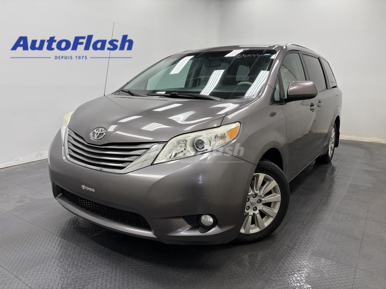 Used 2014 Toyota Sienna XLE AWD, TOIT OUVRANT, CUIR, PORTES ÉLÉCTRIQUES for sale in Saint-Hubert, QC