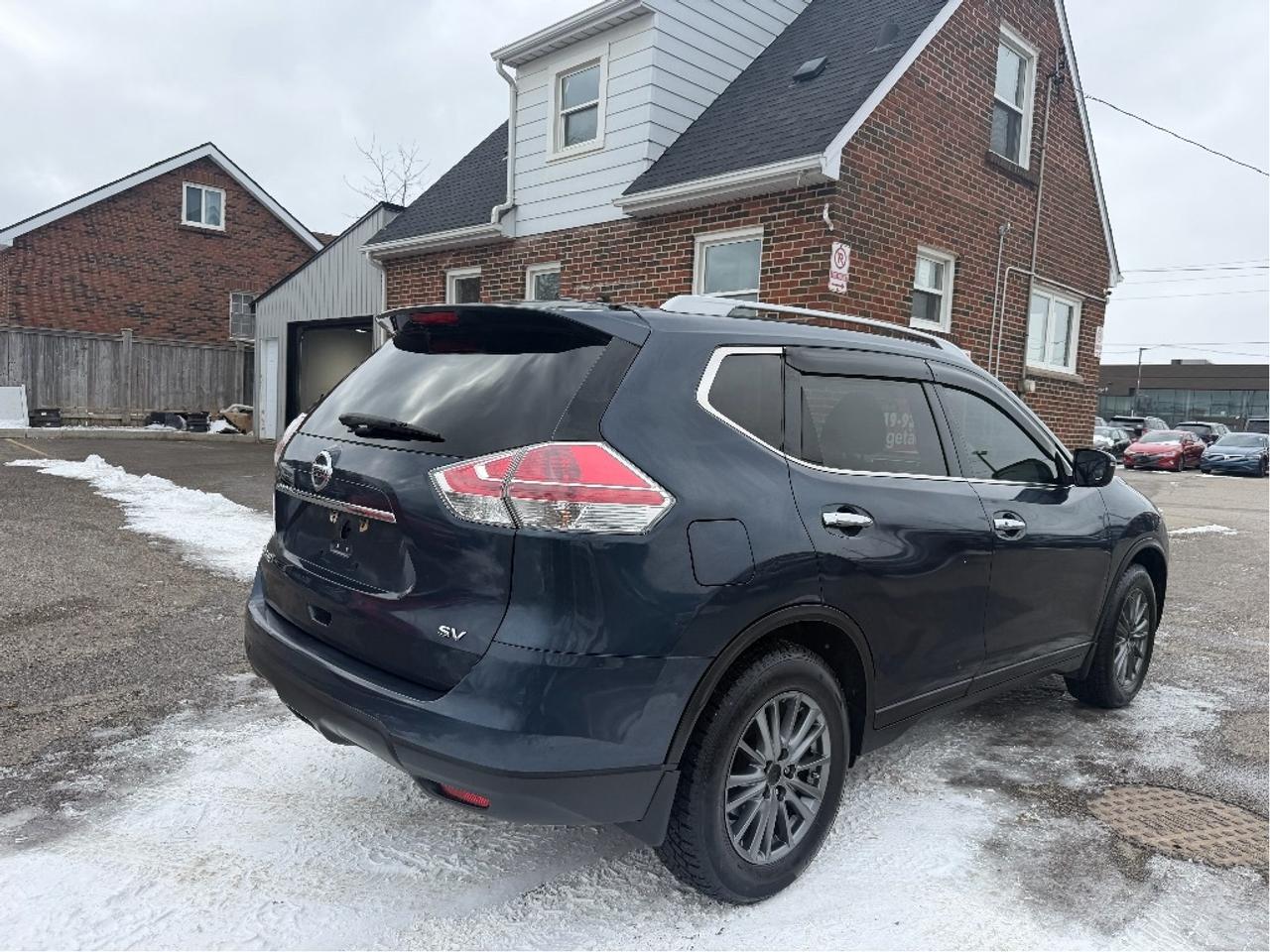 2016 Nissan Rogue SV | Very Well Maintained Photo