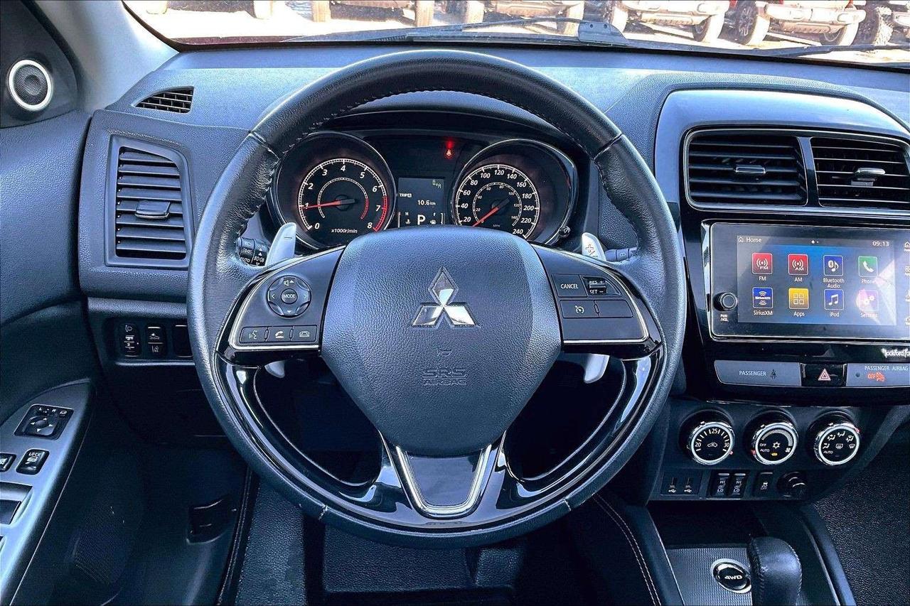 2019 Mitsubishi RVR GT Premium | Heated Leather | Panoroof | AWD Photo4