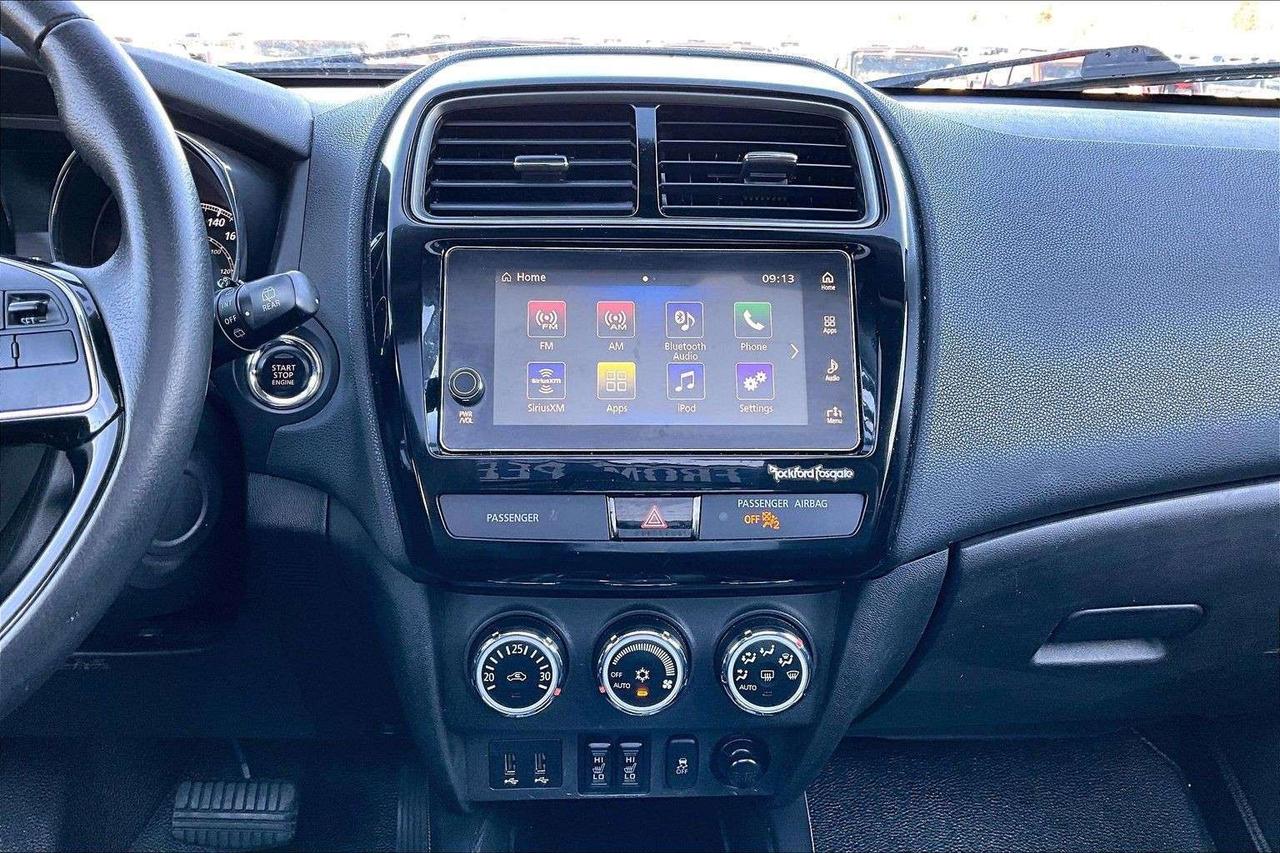 2019 Mitsubishi RVR GT Premium | Heated Leather | Panoroof | AWD Photo