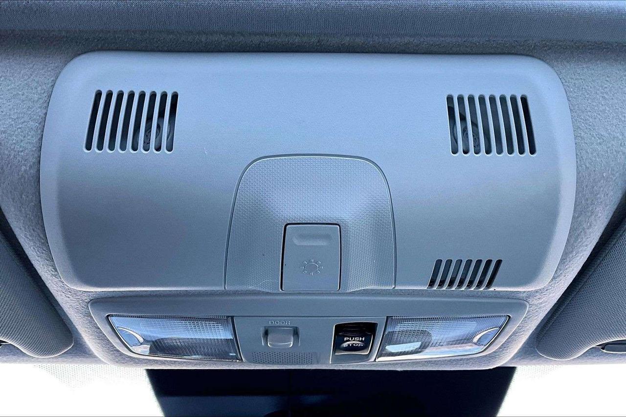 2019 Mitsubishi RVR GT Premium | Heated Leather | Panoroof | AWD Photo