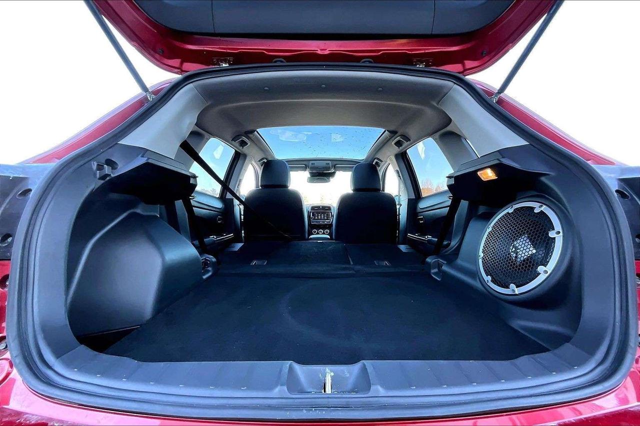 2019 Mitsubishi RVR GT Premium | Heated Leather | Panoroof | AWD Photo