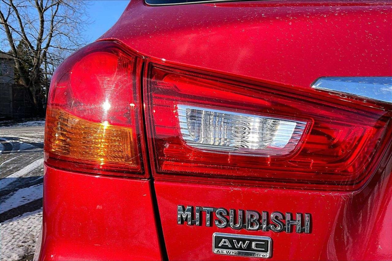 2019 Mitsubishi RVR GT Premium | Heated Leather | Panoroof | AWD Photo