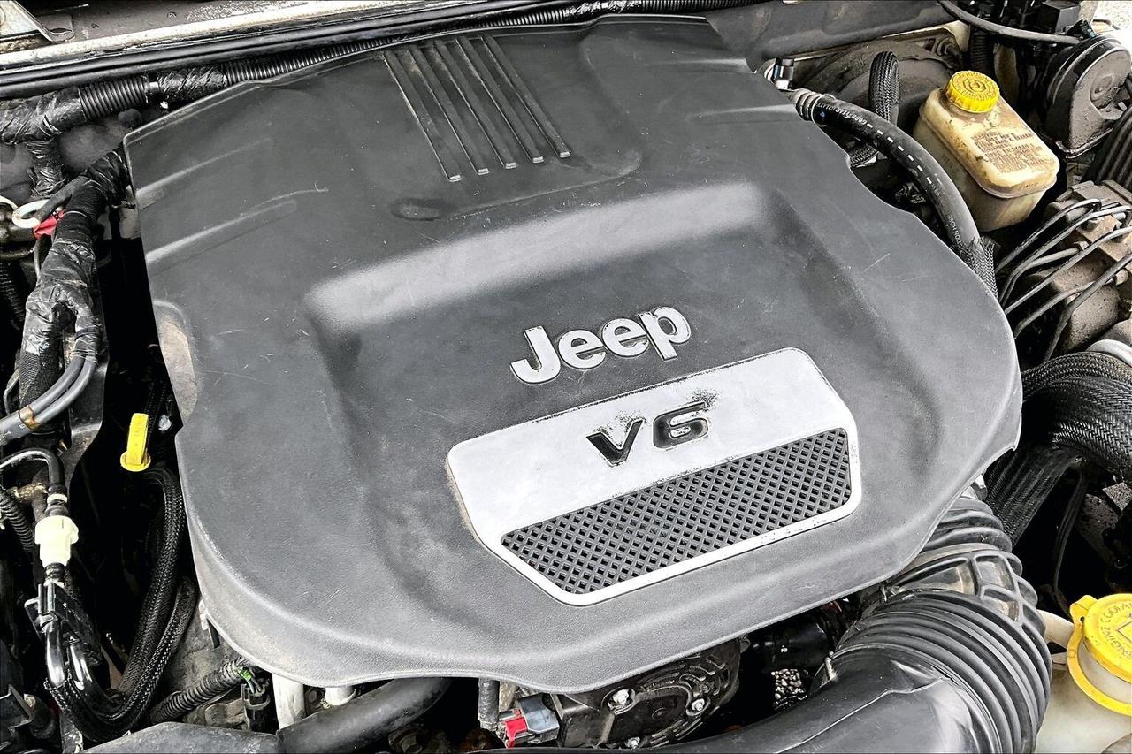 2014 Jeep Wrangler Unlimited Polar Edition | Heated Leather | AS IS | 4X4 Photo