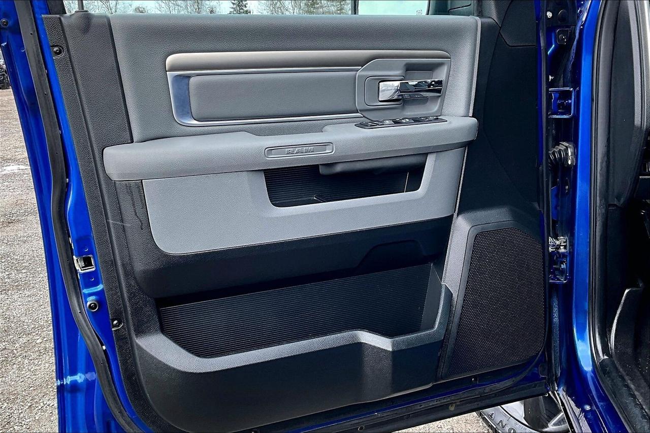 2017 RAM 1500 Outdoorsman Crew | Alpine Nav | Liner Cover | 4X4 Photo