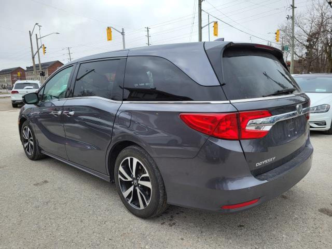 2018 Honda Odyssey Touring Photo