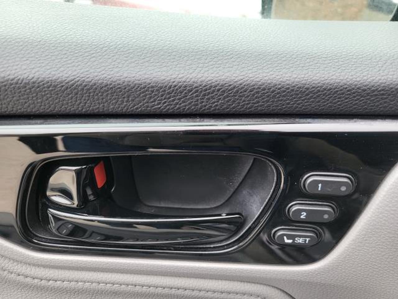 2018 Honda Odyssey Touring Photo