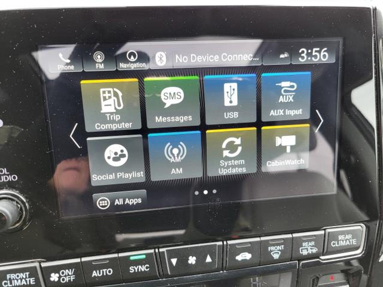 2018 Honda Odyssey Touring Photo