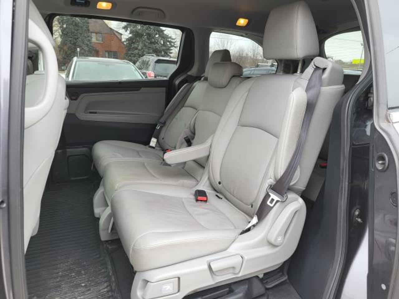 2018 Honda Odyssey Touring Photo