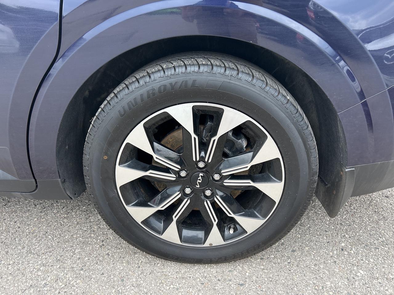 2022 Kia Carnival EX+, CLEAN CARFAX, 8 PASS, POWER SLIDING DOORS! - Photo #11