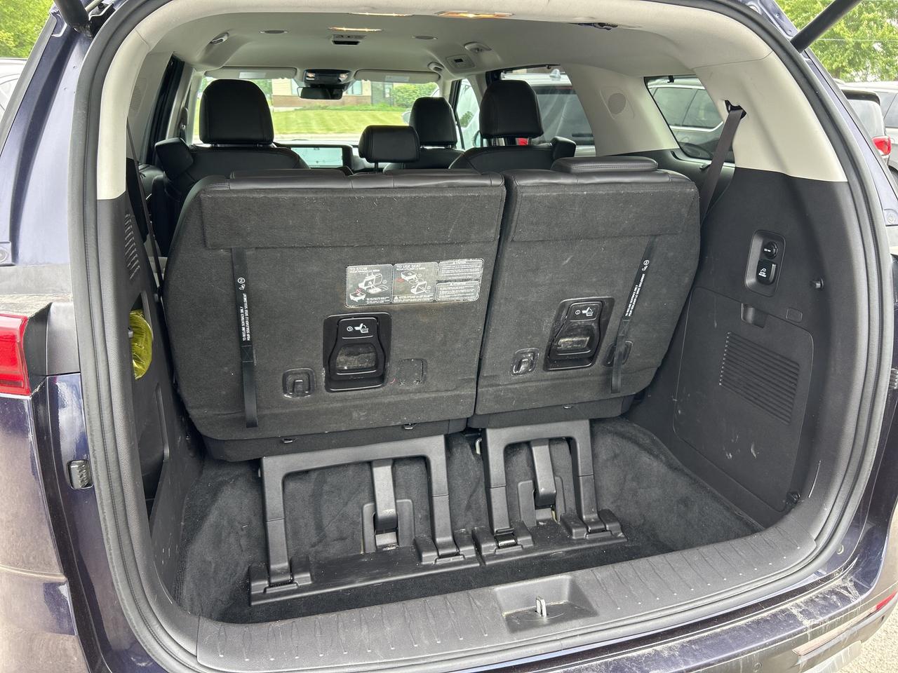 2022 Kia Carnival EX+, CLEAN CARFAX, 8 PASS, POWER SLIDING DOORS! - Photo #12