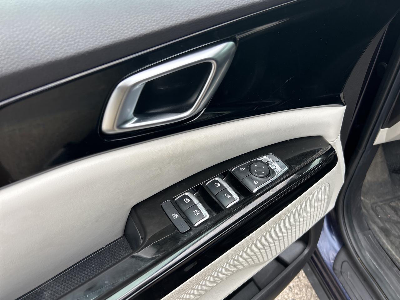 2022 Kia Carnival EX+, CLEAN CARFAX, 8 PASS, POWER SLIDING DOORS! - Photo #17