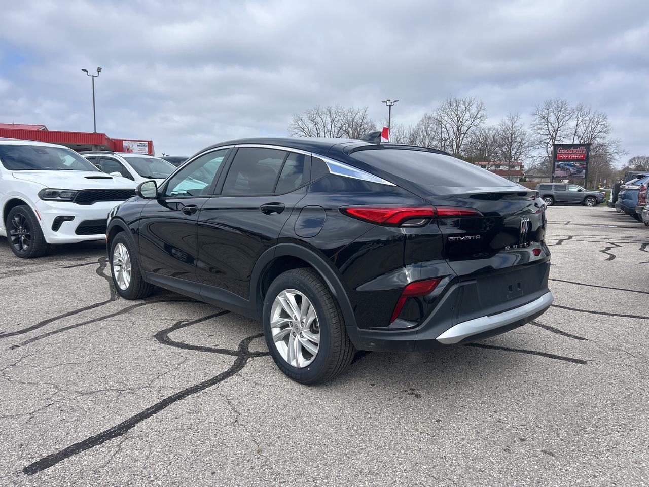 2024 Buick Envista PREFERRED, CLEAN CARFAX, FACTORY WARRANTY! - Photo #4