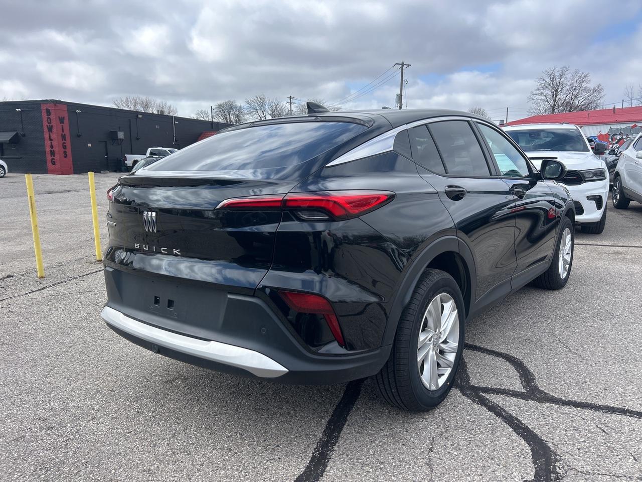 2024 Buick Envista PREFERRED, CLEAN CARFAX, FACTORY WARRANTY! - Photo #6