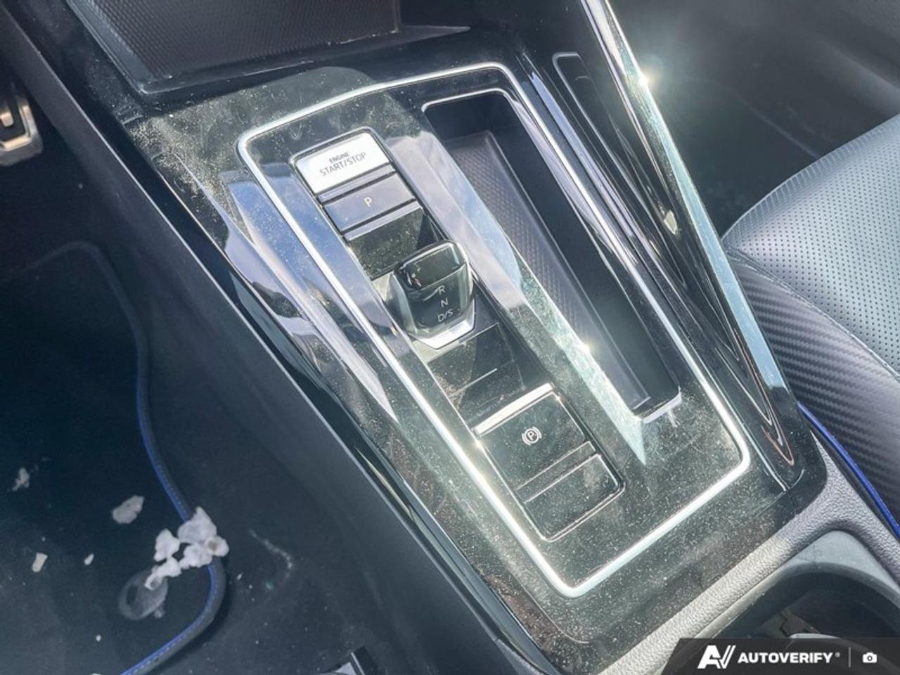 2024 Volkswagen Golf R DSG  GOLF R, DSG, CARBON PACKAGE Photo