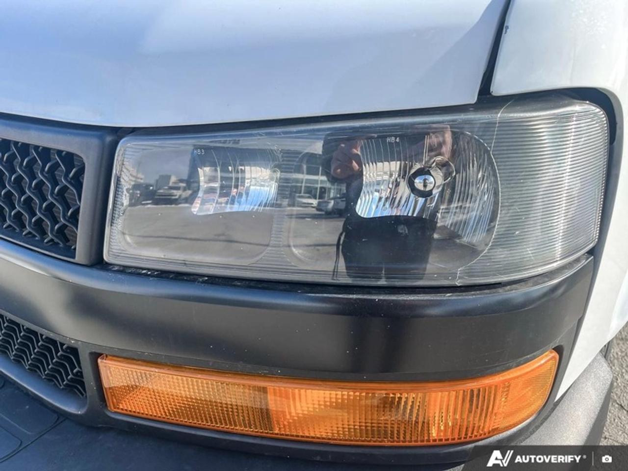 2023 Chevrolet Express Cargo Van 2500 155  2500, 155" LONG, 4.3 V6, KEYLESS ENTRY Photo