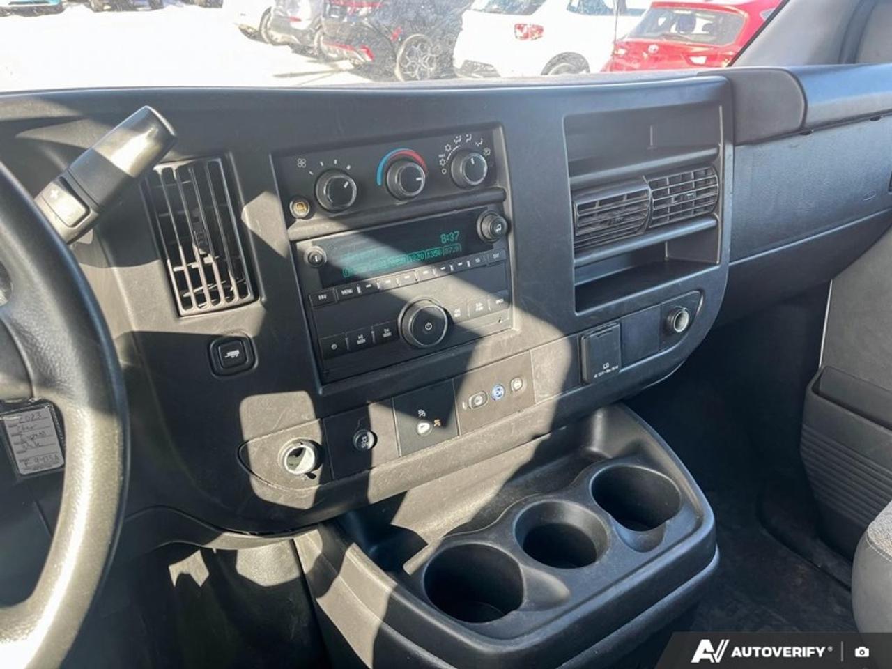 2023 Chevrolet Express Cargo Van 2500 155  2500, 155" LONG, 4.3 V6, KEYLESS ENTRY Photo