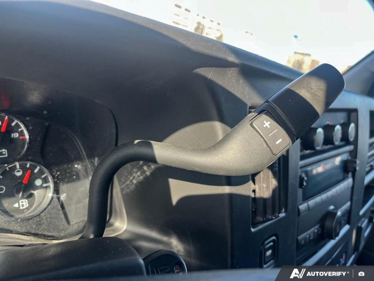 2023 Chevrolet Express Cargo Van 2500 155  2500, 155" LONG, 4.3 V6, KEYLESS ENTRY Photo