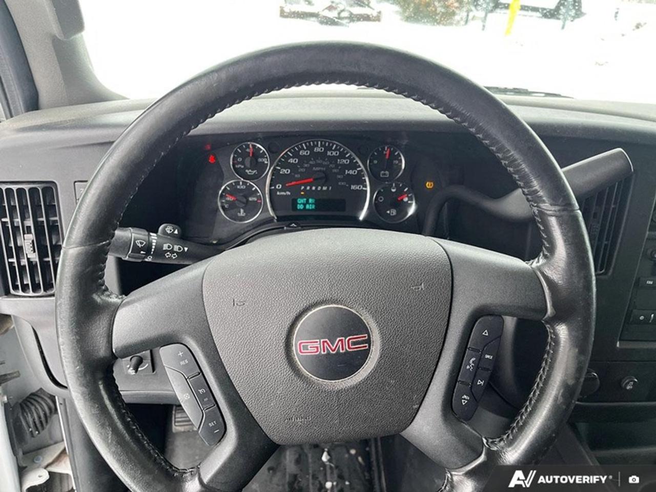 2023 GMC Savana Cargo Van 2500 155  2500, 155" LONG, 4.3 V6, KEYLESS ENTRY Photo