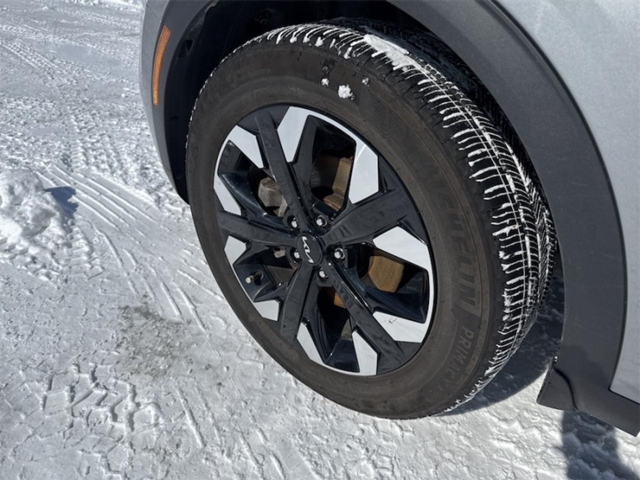 2023 Kia Sportage X-Line  Heated Steering Wheel - $210 B/W Photo