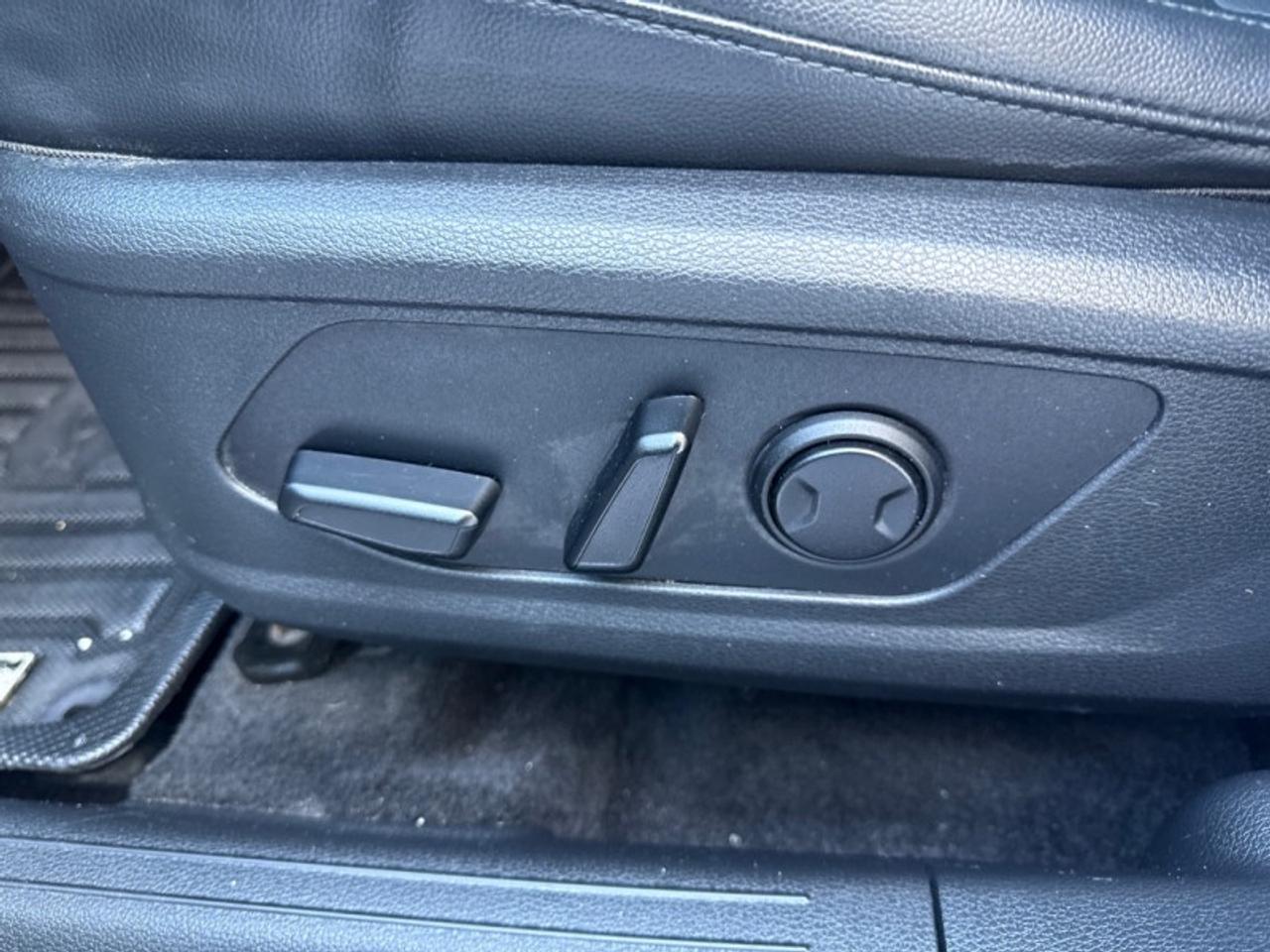 2023 Kia Sportage X-Line  Heated Steering Wheel - $210 B/W Photo