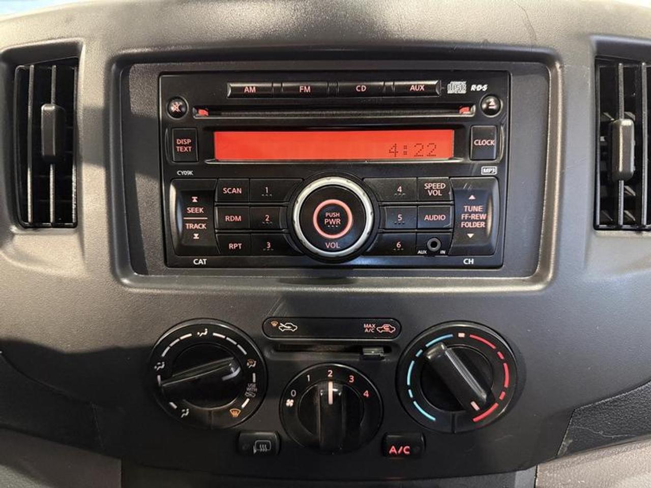 13761388