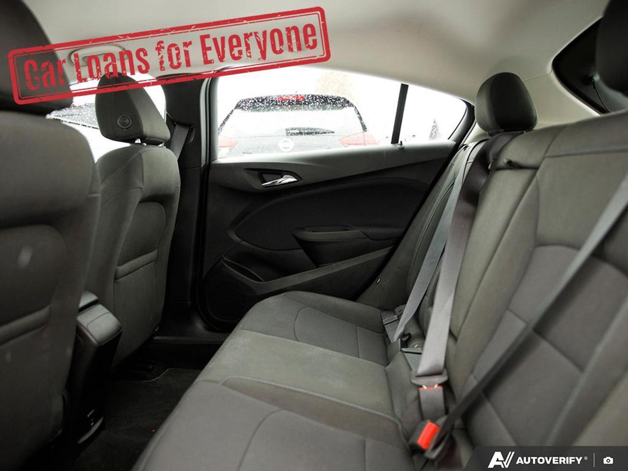 2017 Chevrolet Cruze LT Photo