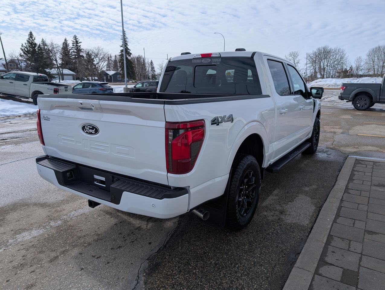2026 Ford F-150 XLT Photo2