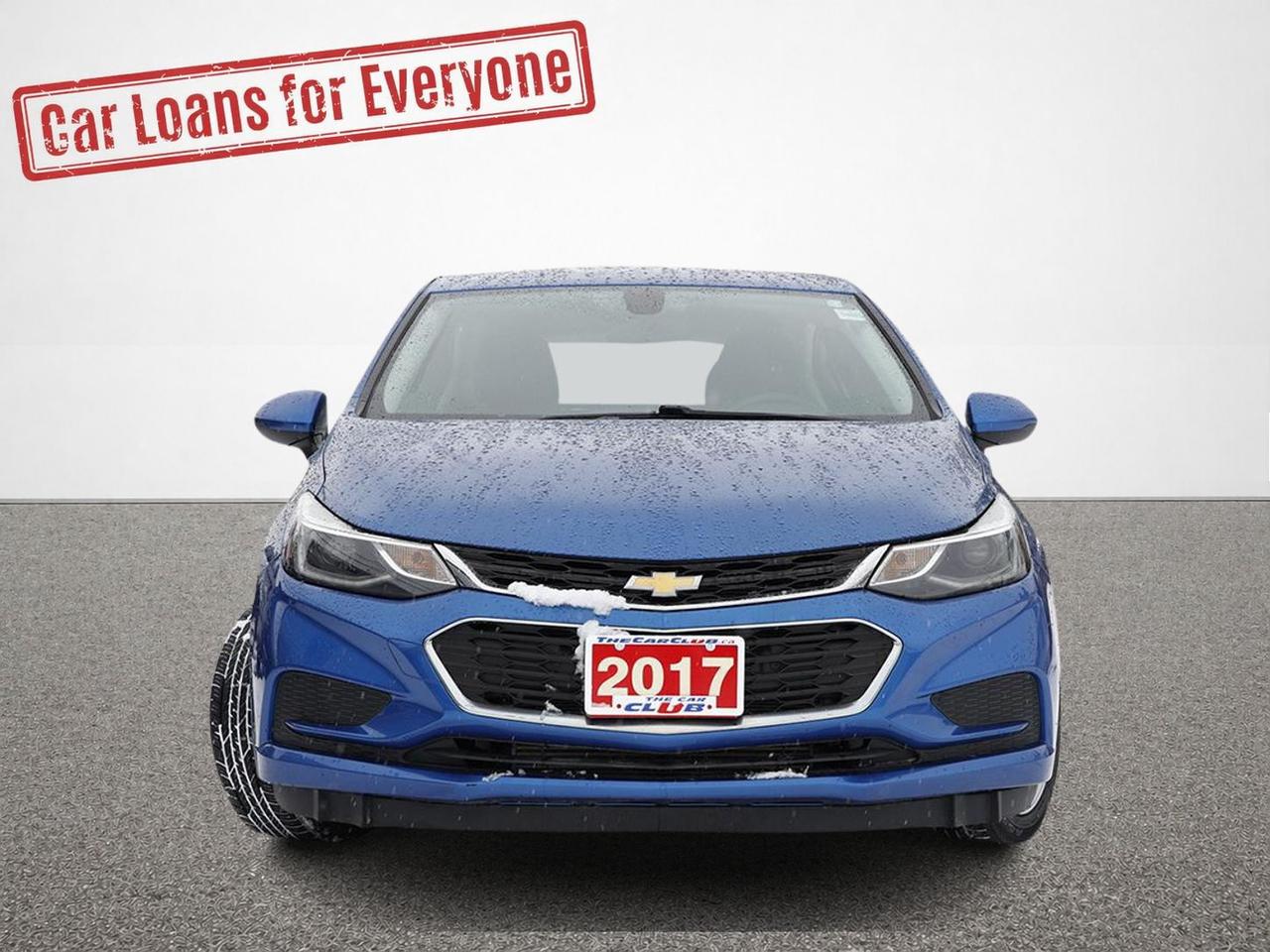 2017 Chevrolet Cruze LT Photo1