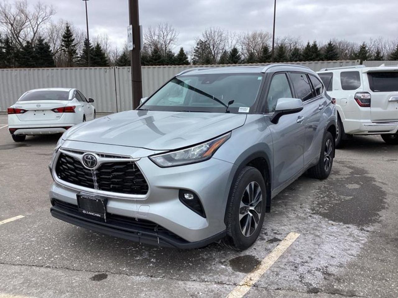 2020 Toyota Highlander XLE AWD | Leather Seats Photo