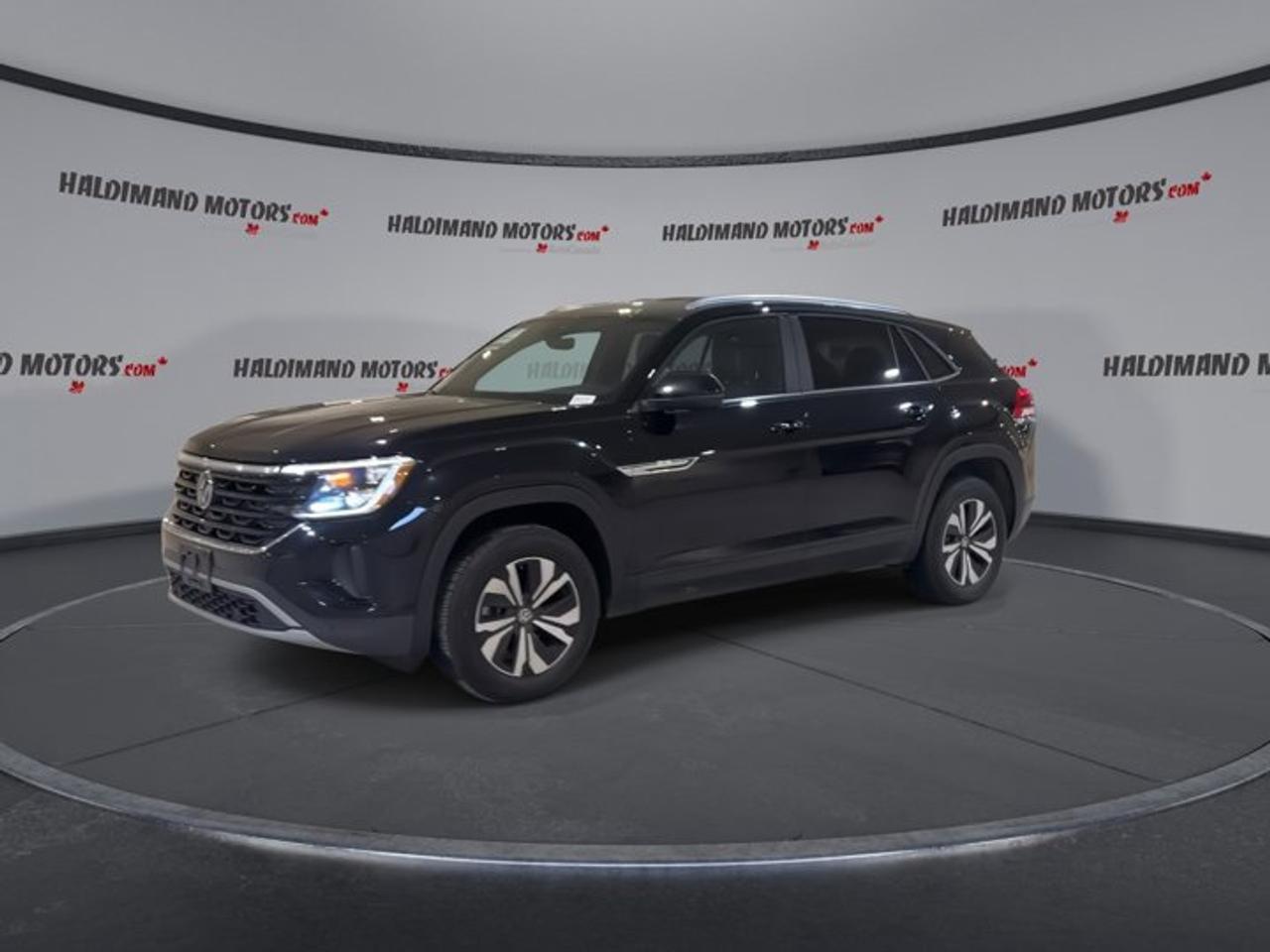 2024 Volkswagen Atlas Cross Sport Comfortline 4MOTION | Ventilated Seats | No accidents Photo3