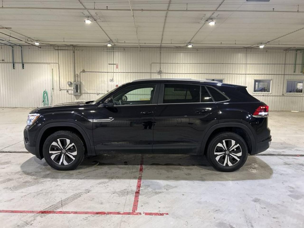 2024 Volkswagen Atlas Cross Sport Comfortline 4MOTION | Ventilated Seats | No accidents Photo