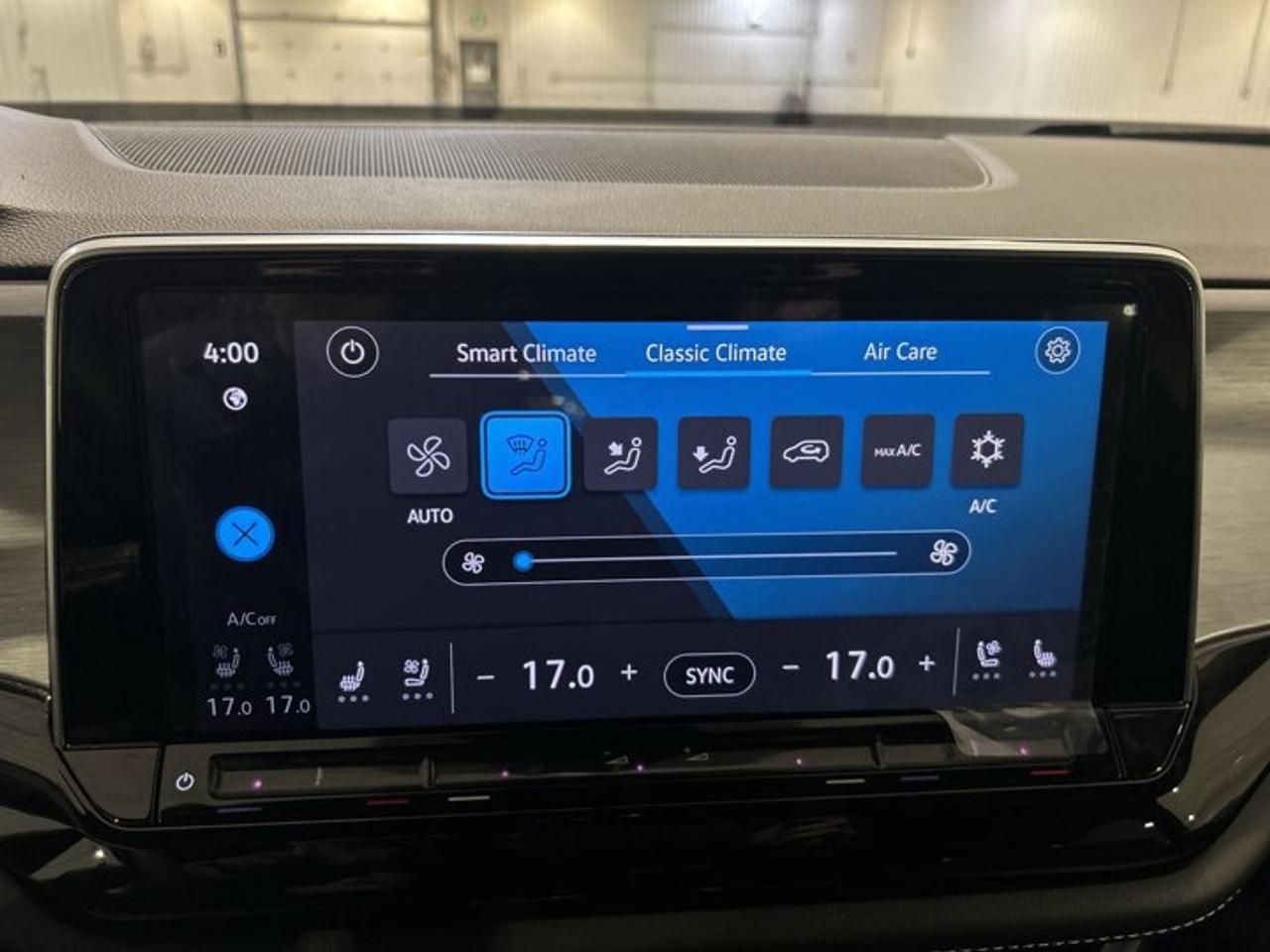 2024 Volkswagen Atlas Cross Sport Comfortline 4MOTION | Ventilated Seats | No accidents Photo