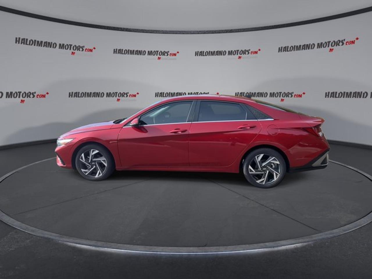2025 Hyundai Elantra Luxury | One owner | No accidents | Leather Seats | Heated Steering Photo
