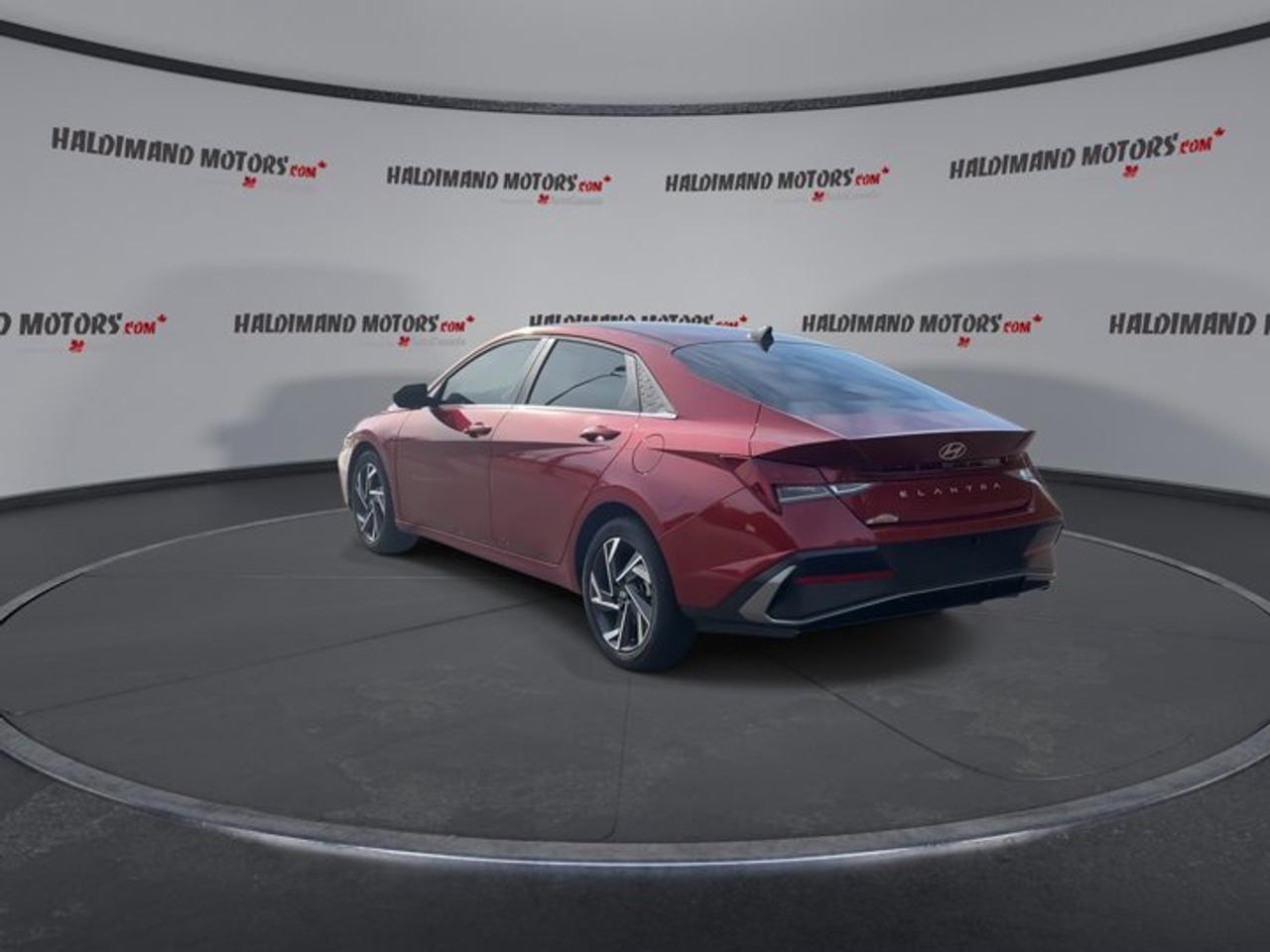 2025 Hyundai Elantra Luxury | One owner | No accidents | Leather Seats | Heated Steering Photo