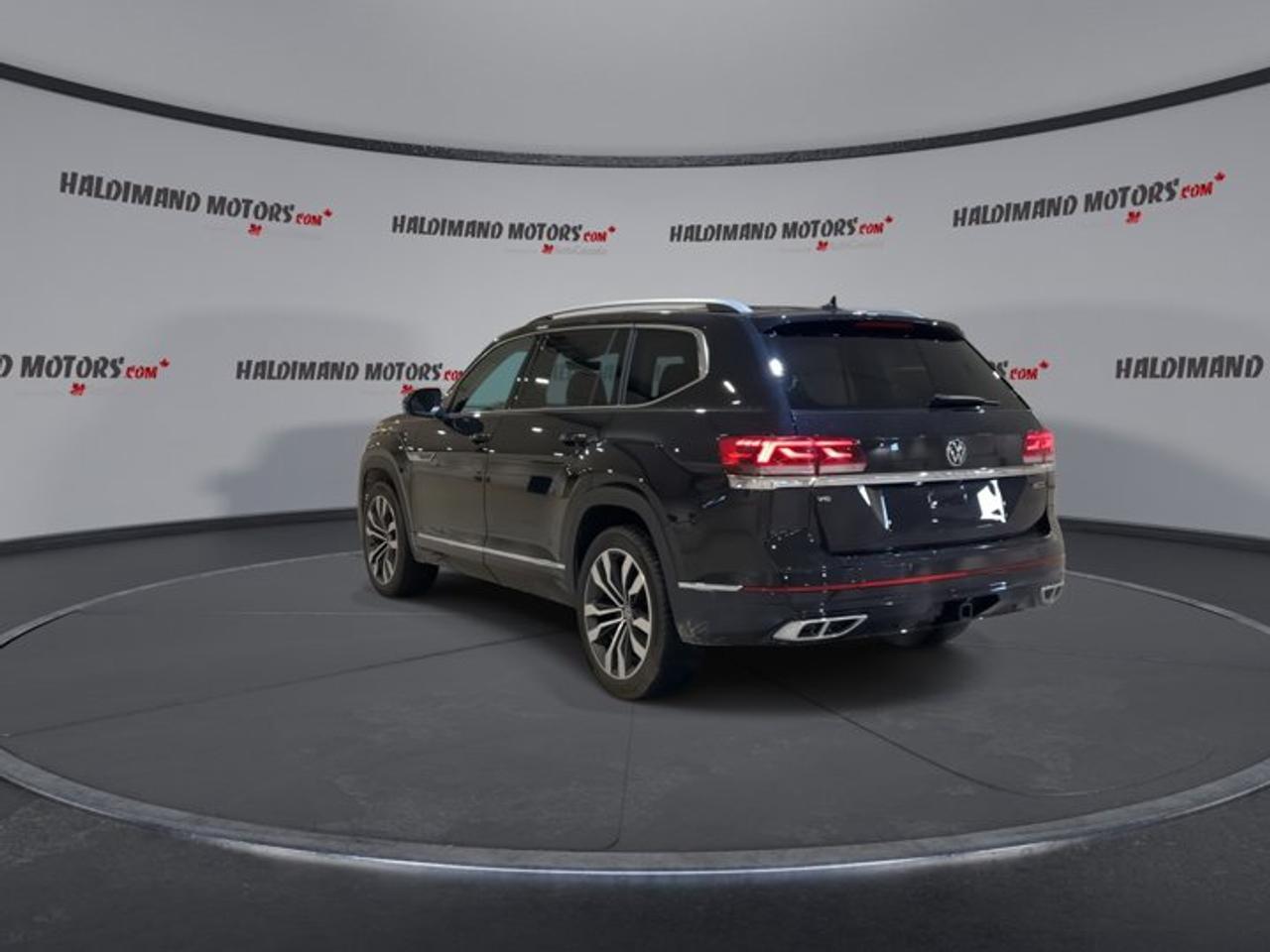 2022 Volkswagen Atlas Execline 4MOTION | Ventilated Seats | No accidents Photo