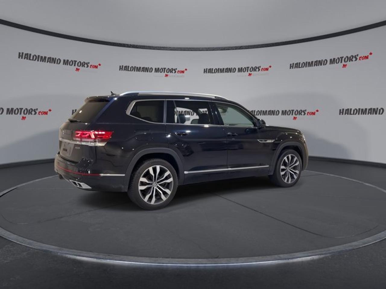 2022 Volkswagen Atlas Execline 4MOTION | Ventilated Seats | No accidents Photo